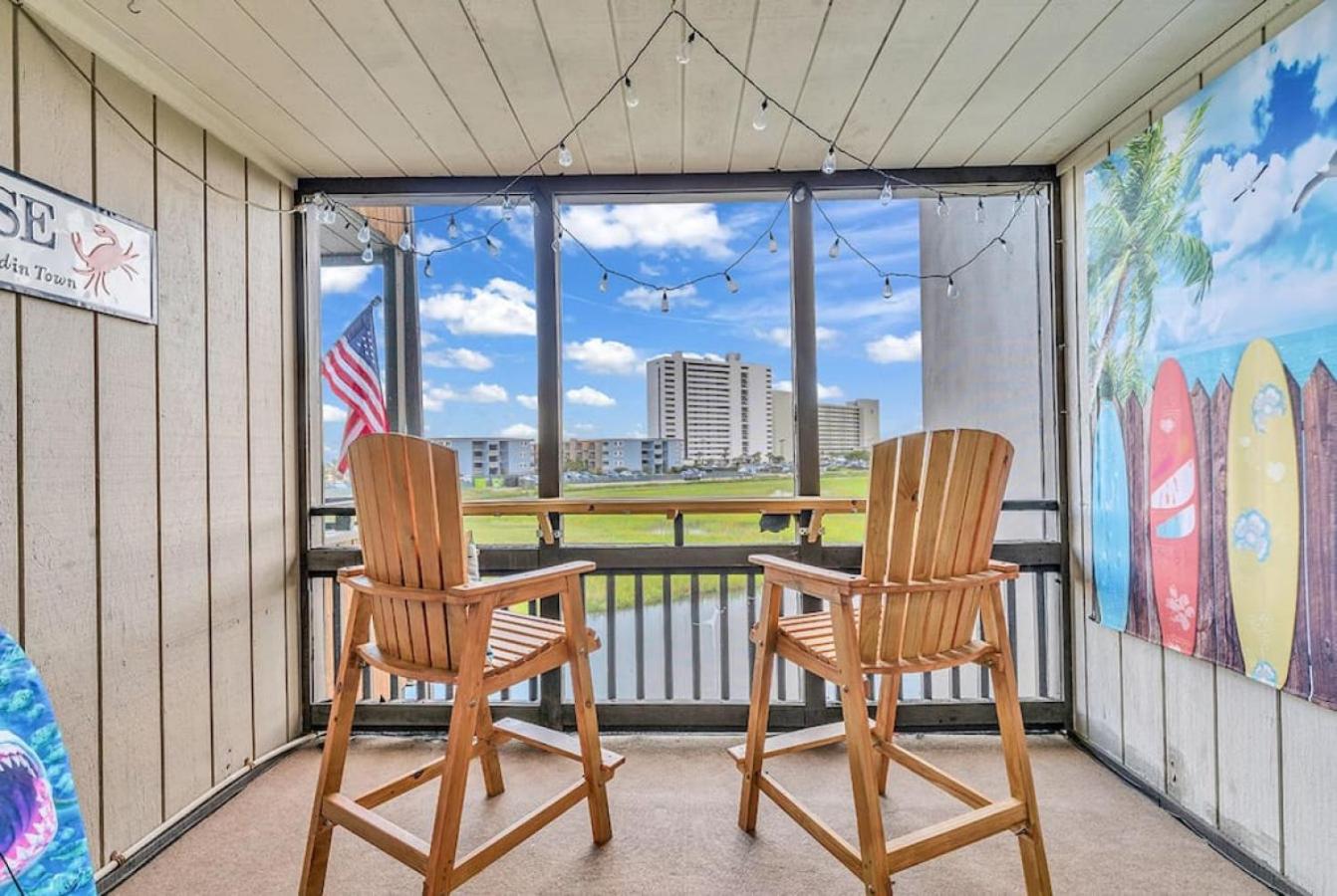 Mariners Cove w Water Views Near Beach 3 Beds