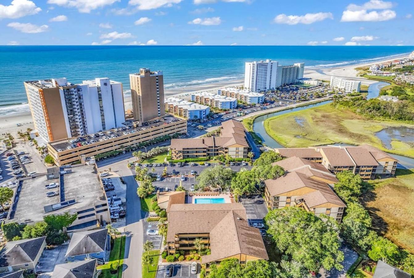 Mariners Cove w Water Views Near Beach 3 Beds