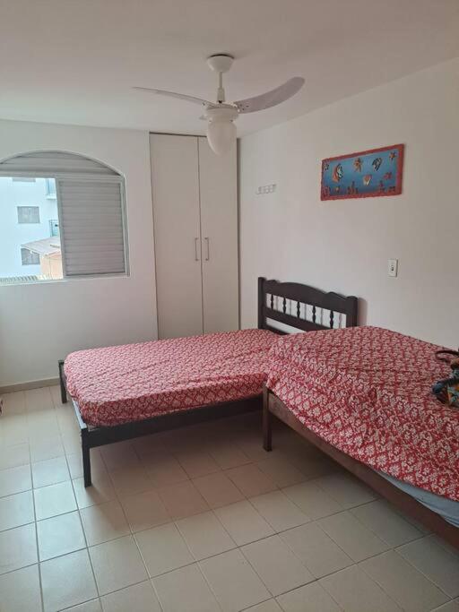 Apartamento 200m da Praia Grande e 200m da Praia Tenório