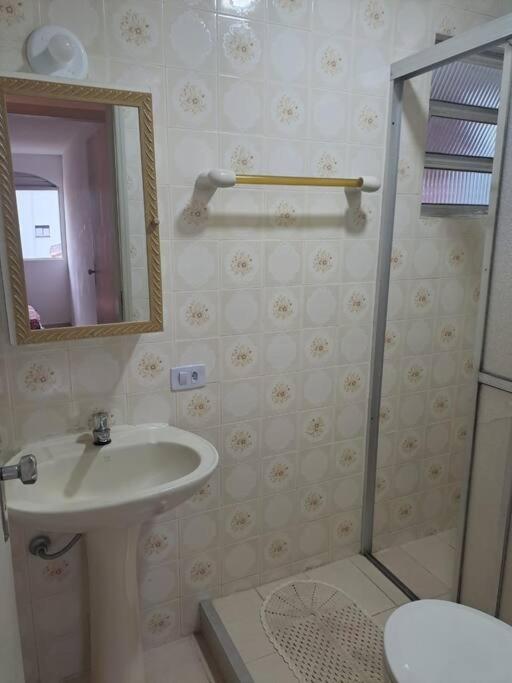 Apartamento 200m da Praia Grande e 200m da Praia Tenório