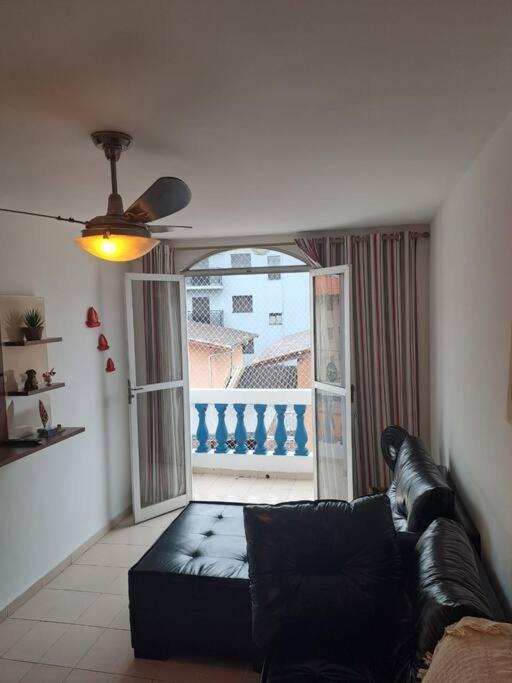 Apartamento 200m da Praia Grande e 200m da Praia Tenório