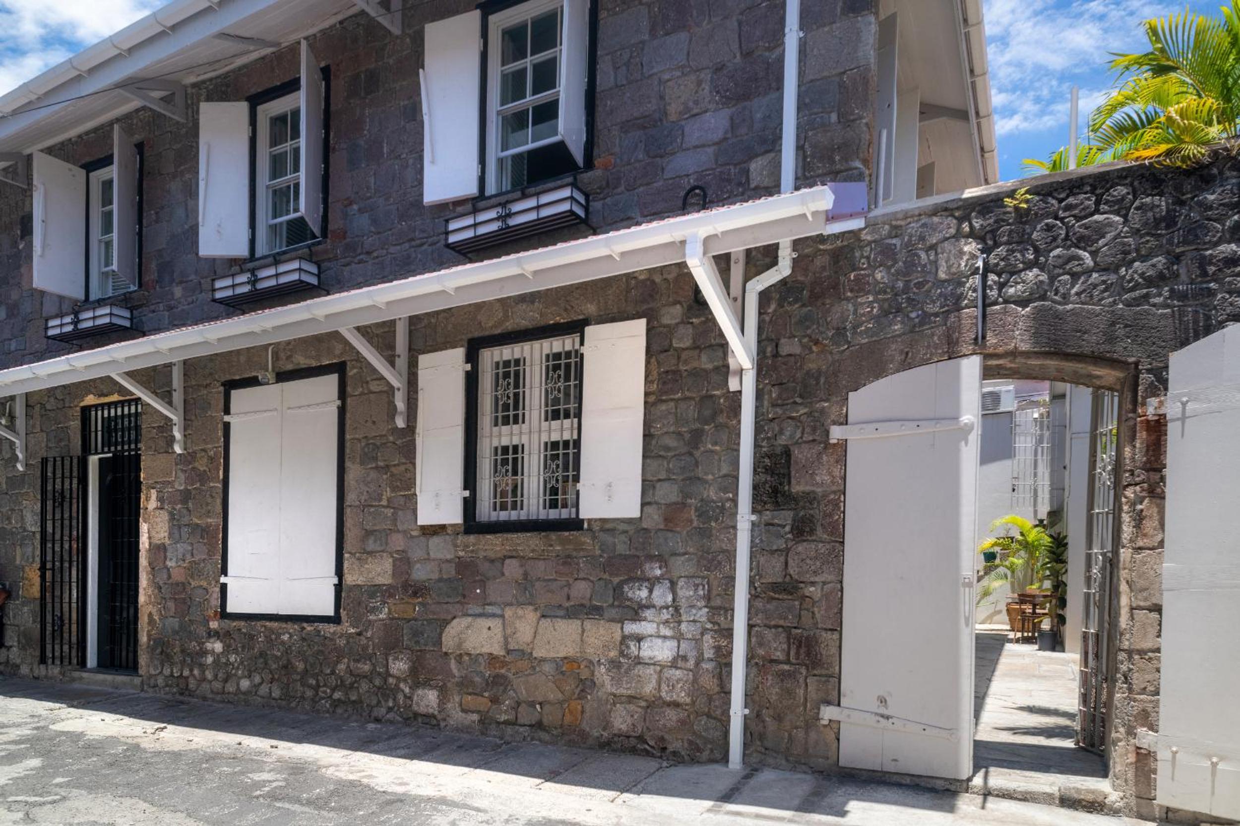 Melrose House Dominica