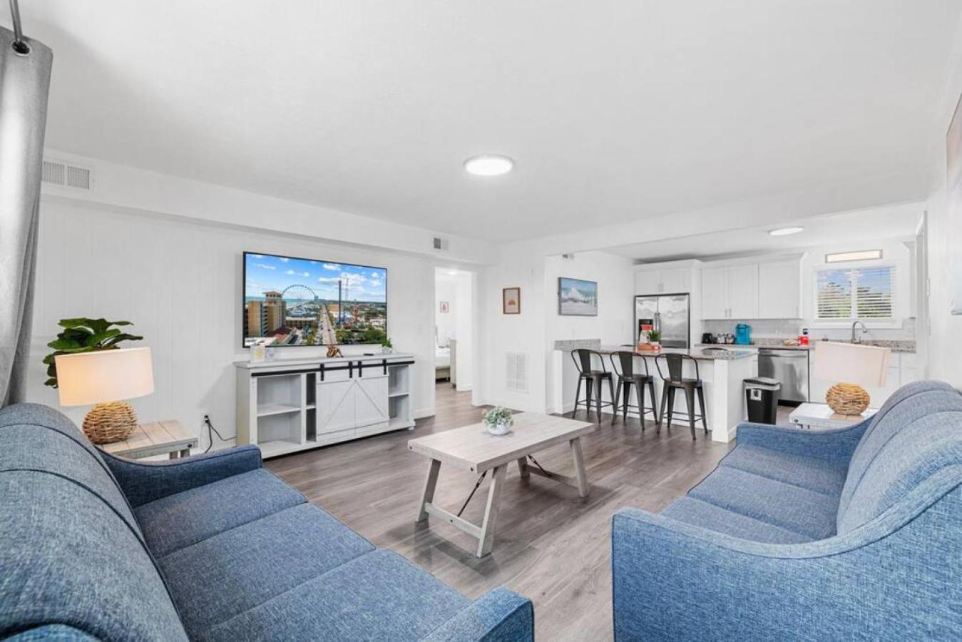 Azul Condos - Ocean steps away - Full Kitchen view 4
