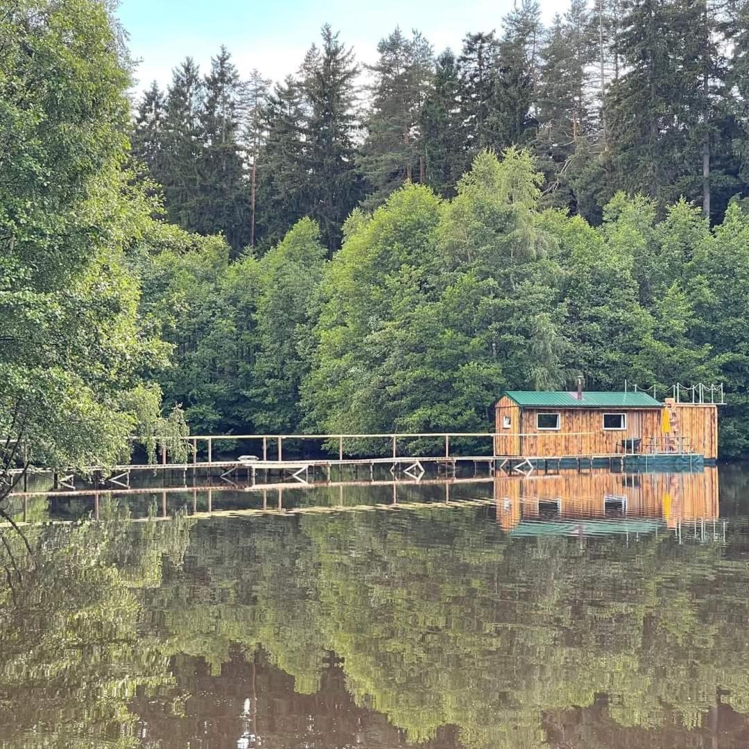 Houseboat U Vodníka