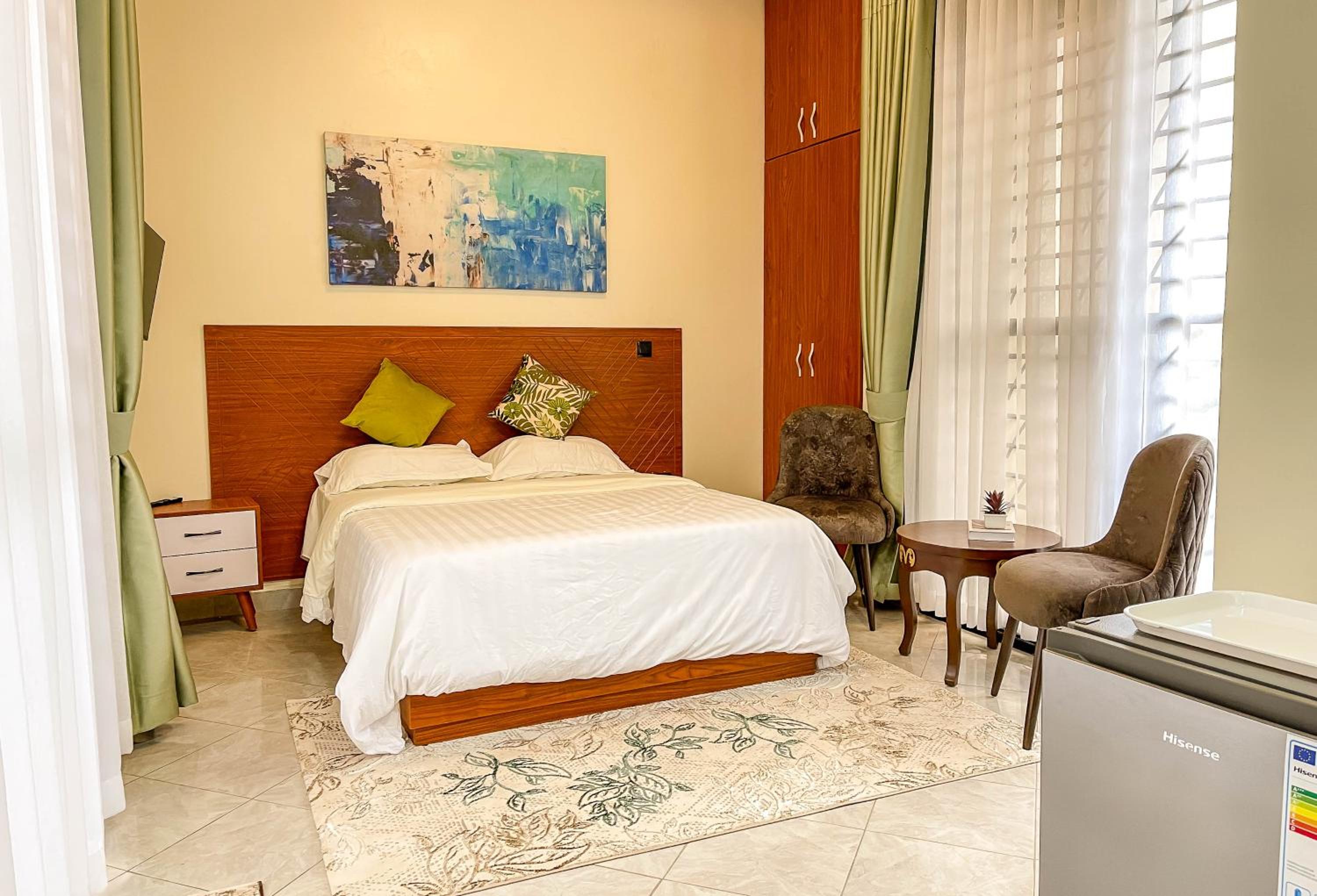ELEGANT STUDIO APARTMENTS in MUNYONYO