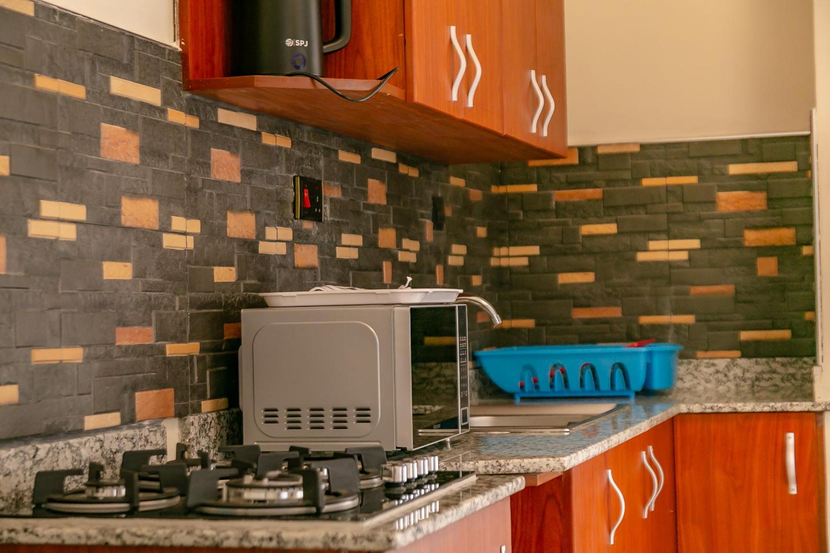 ELEGANT STUDIO APARTMENTS in MUNYONYO