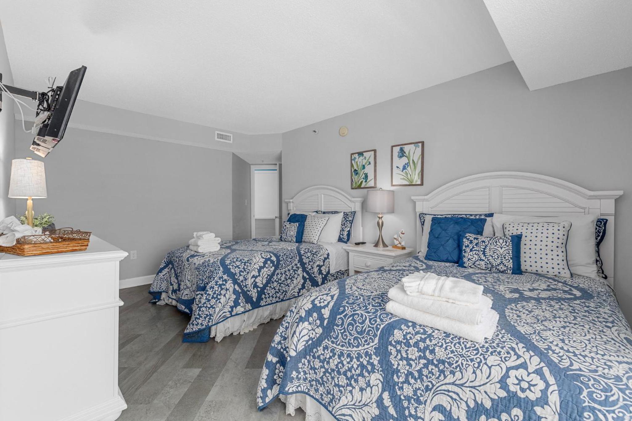 Seaglass Escape- Oceanfront Lazy River 5 Beds