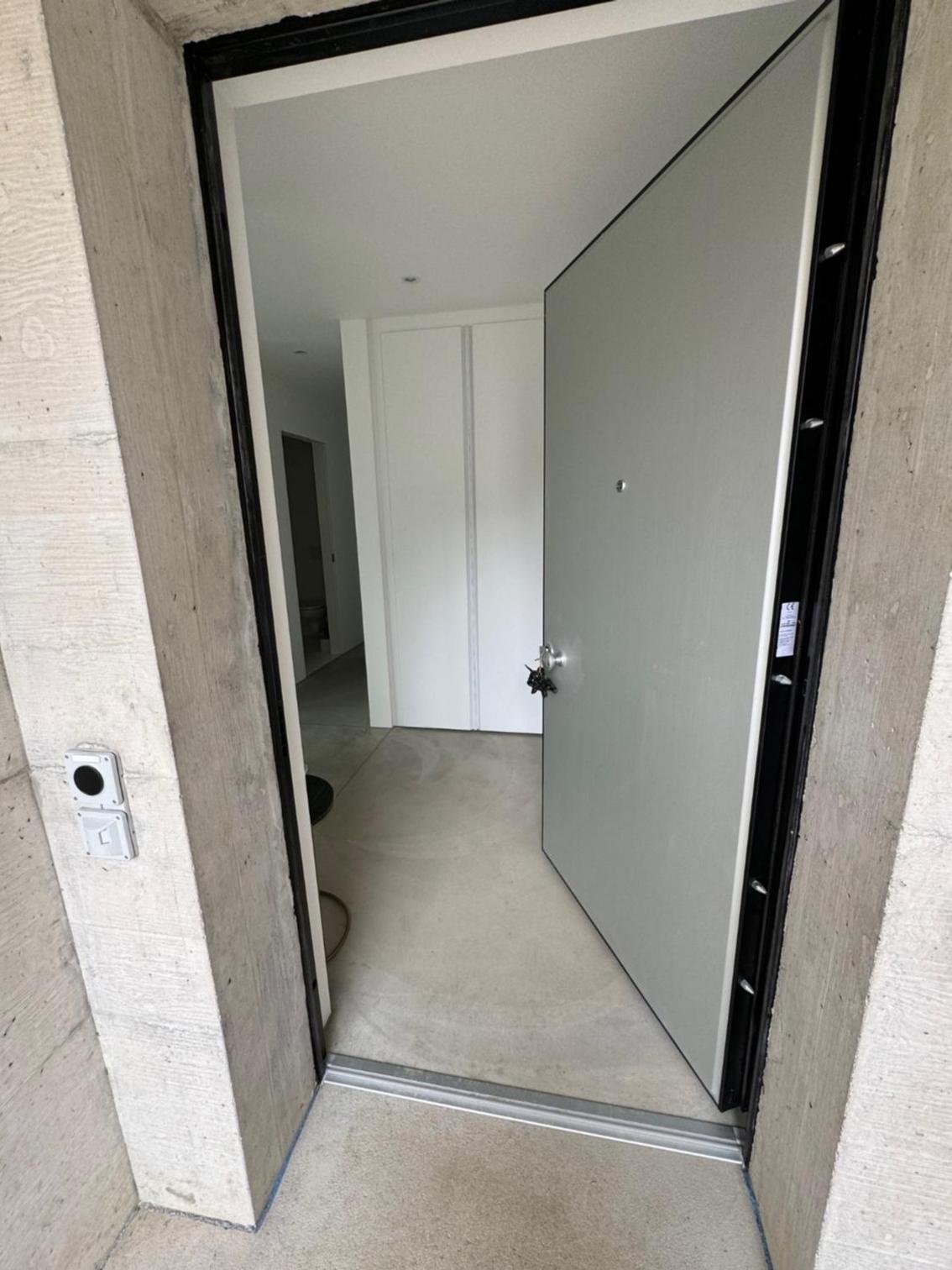 Neue Gartenwohnung mit Sicht auf den Luganersee