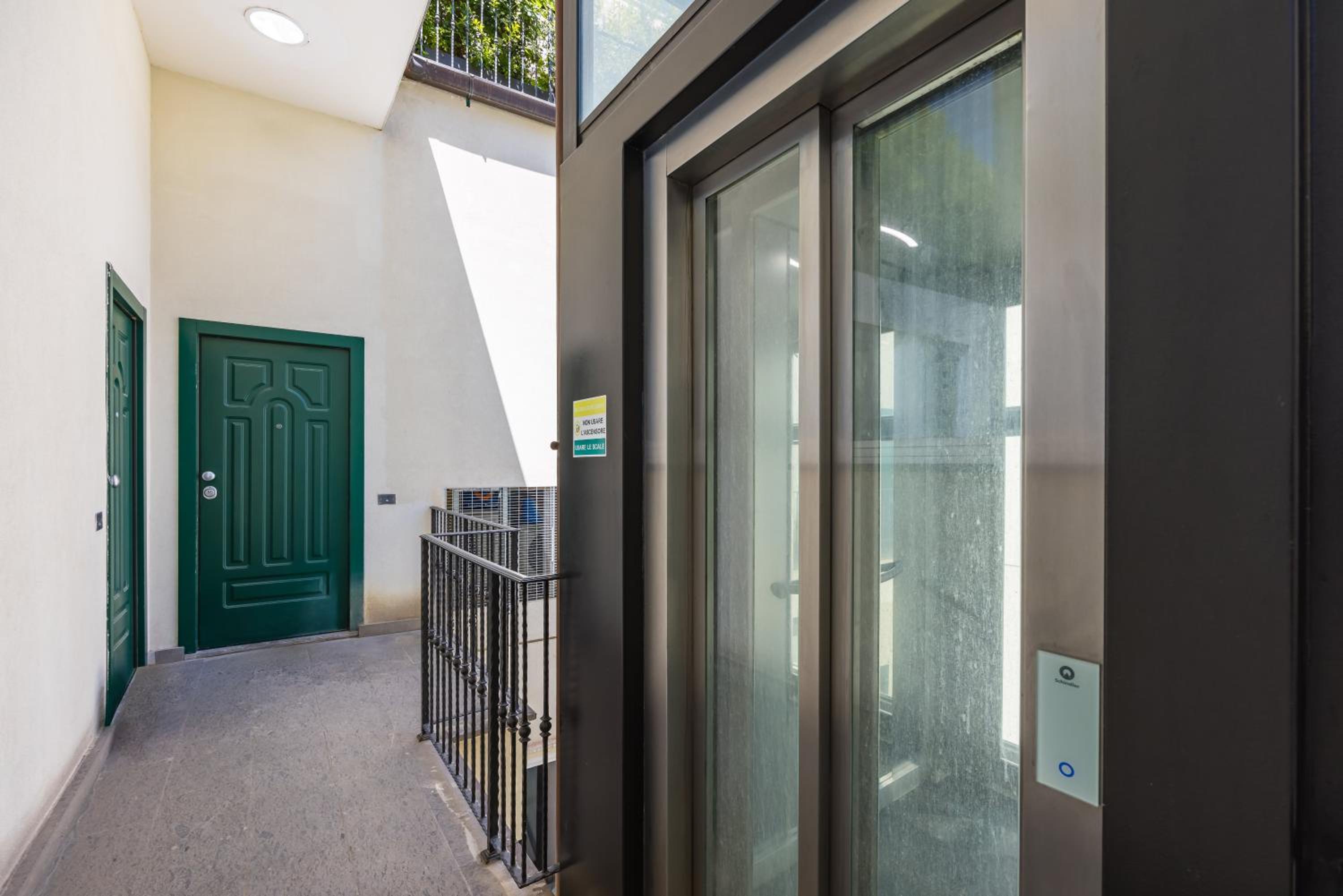 Bisicool boutique apartment by NapoliApartments
