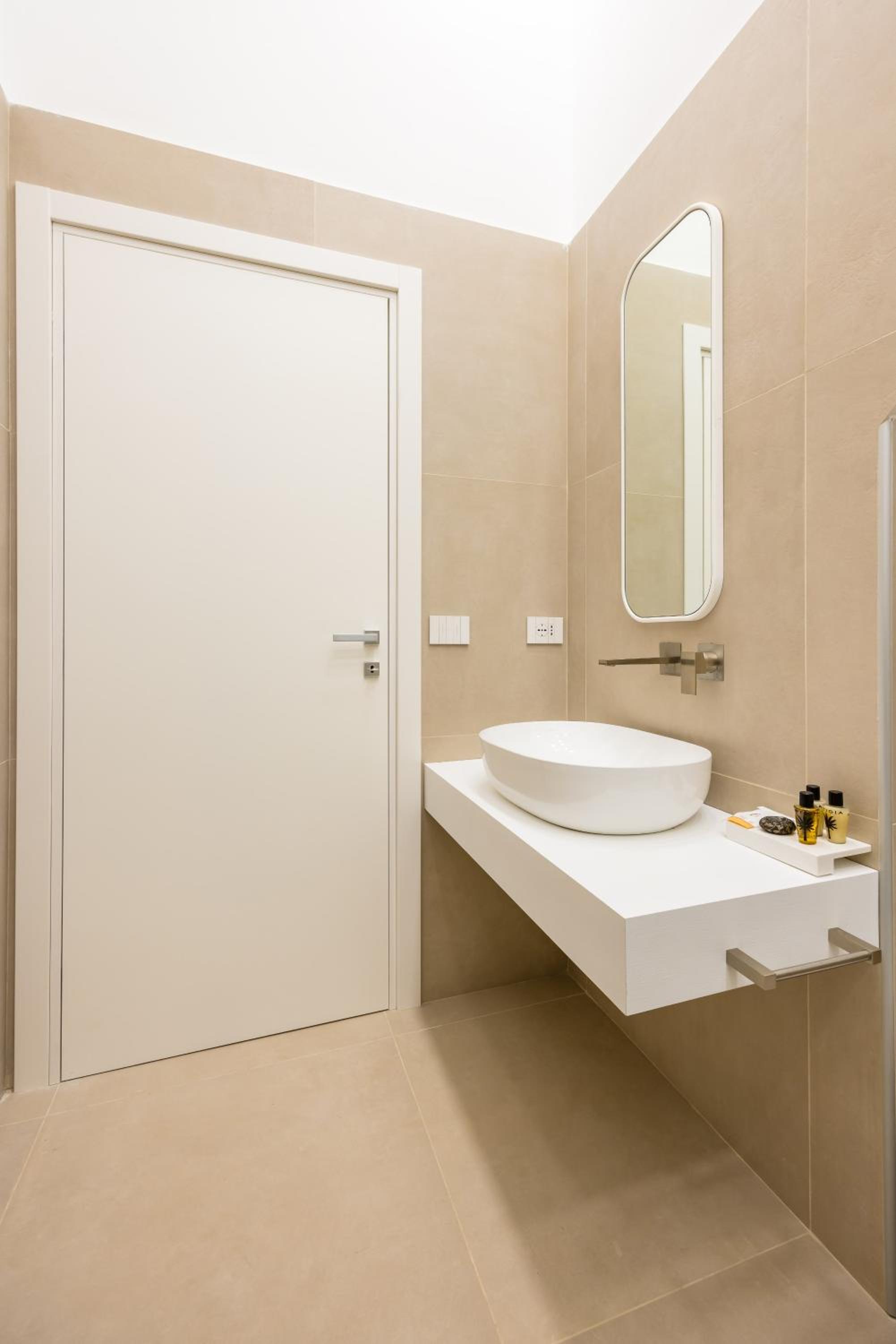 Bisicool boutique apartment by NapoliApartments