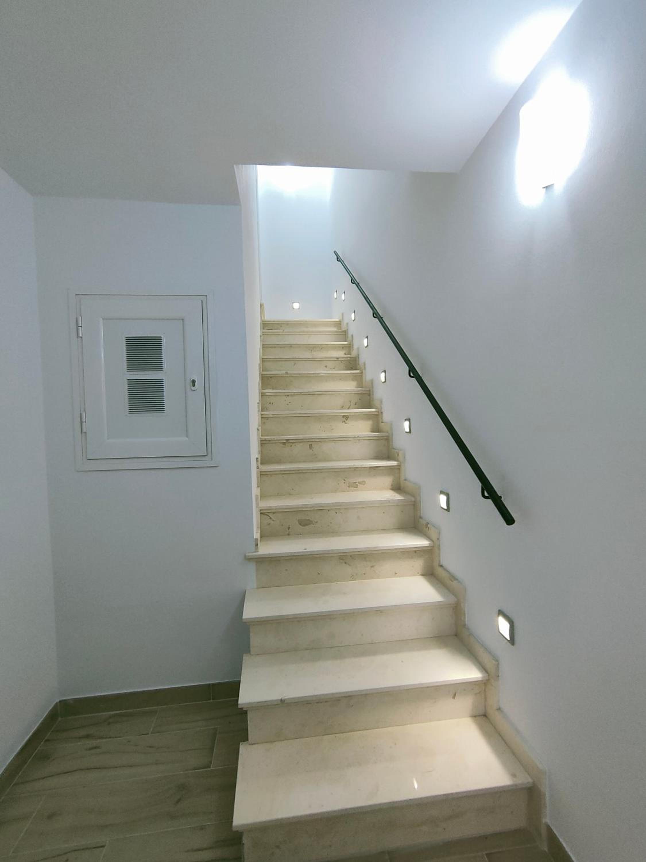 Photo 34