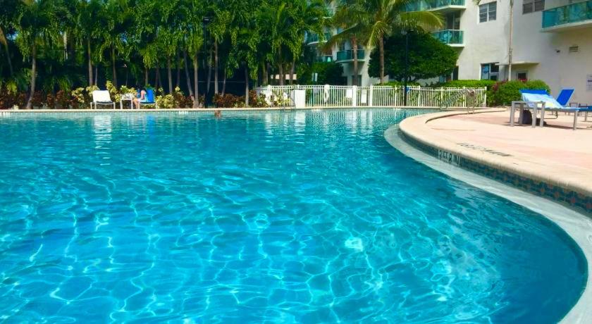 Miami Vacation Apartments view 4