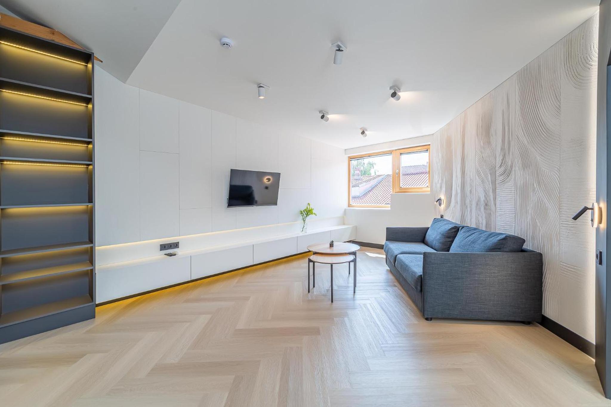 Serenade Old Town apartment with AC view 3