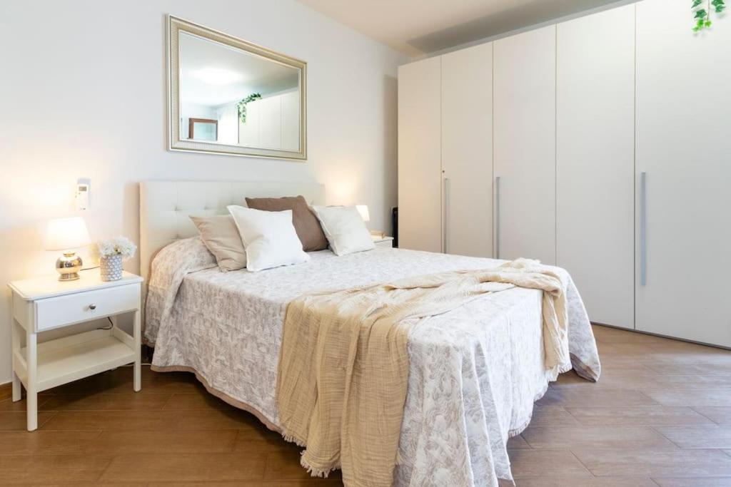 Pisa AirPort-Train Station AC Free Parking photo 5