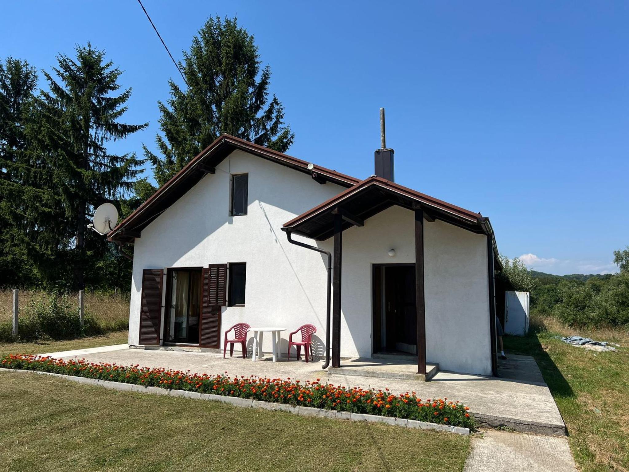 Weekend house & apartments Dubrave