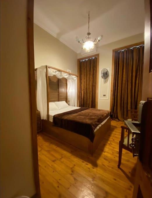 2BR apartment in Downtown, no electricity cut