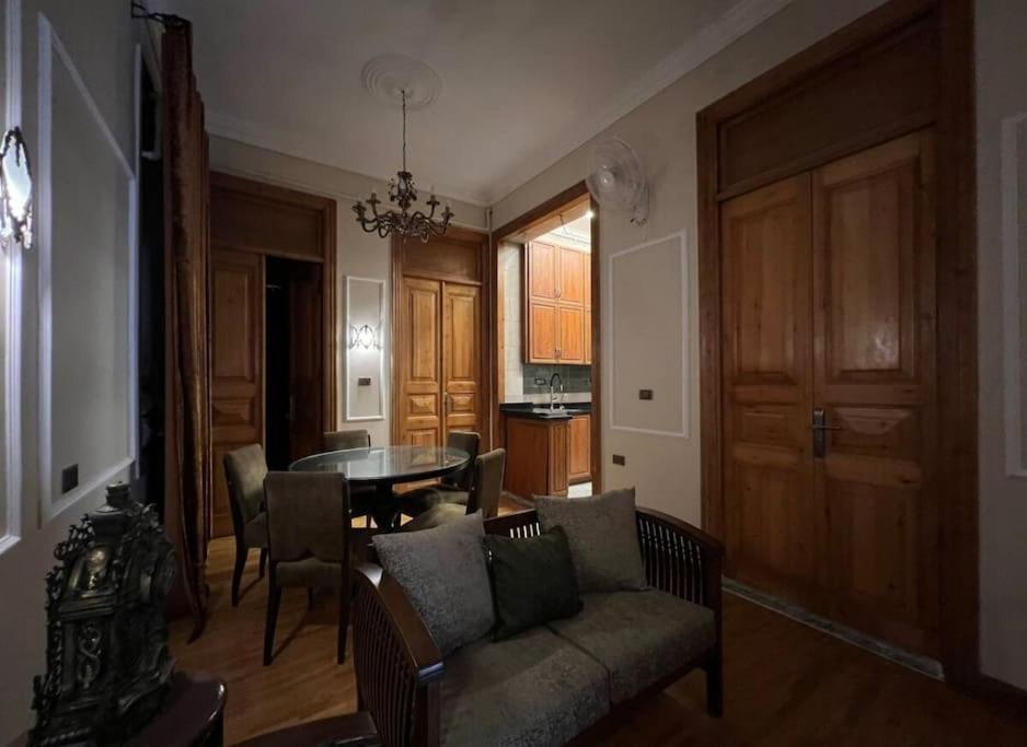 2BR apartment in Downtown, no electricity cut
