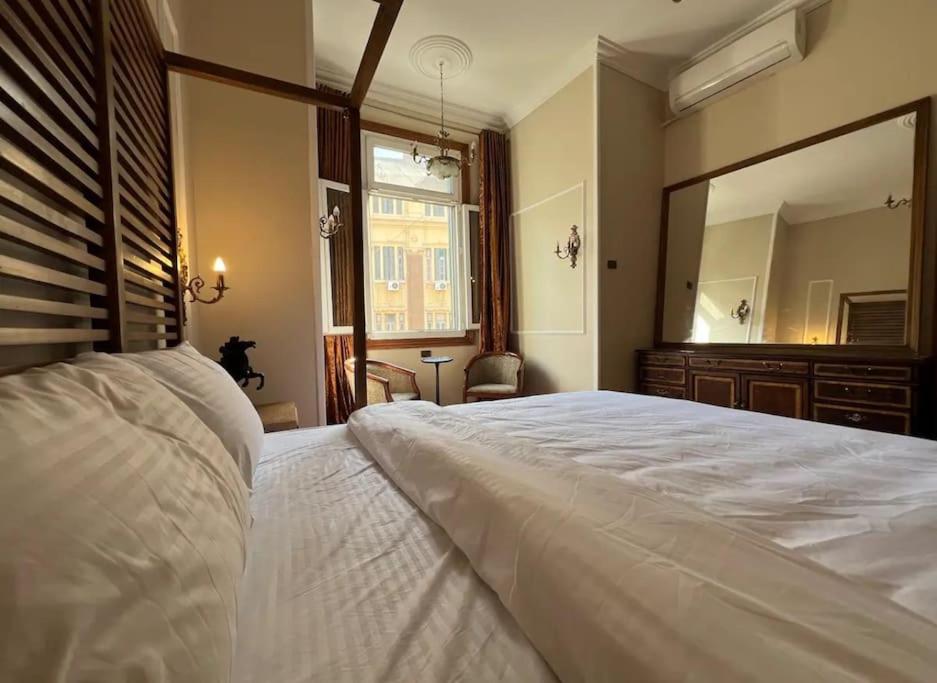 Classic 1BD with balcony, no electricity cut