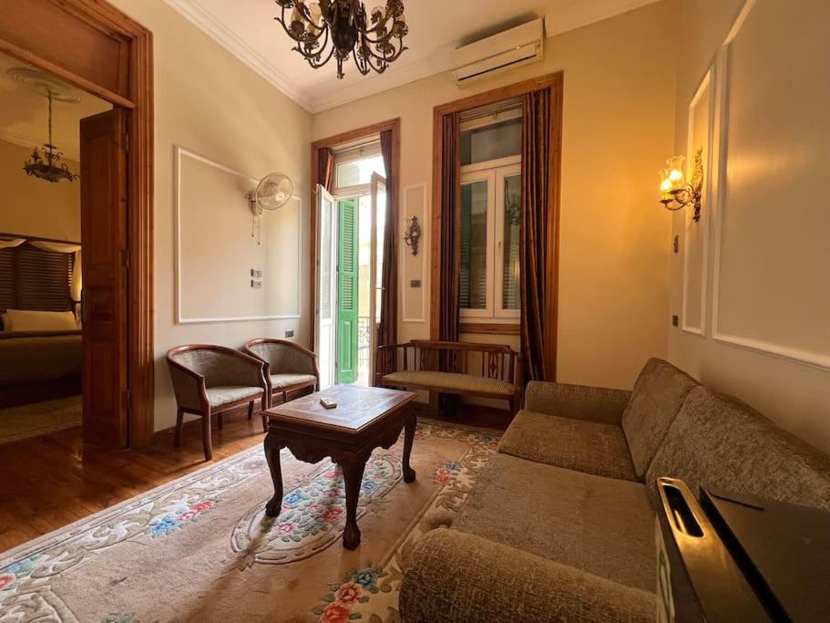 Classic 1BD with balcony, no electricity cut
