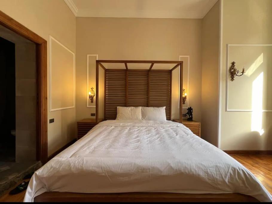 Classic 1BD with balcony, no electricity cut