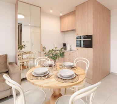 Rewal - 4 Person - Premium Baltic Apartment with SPA access