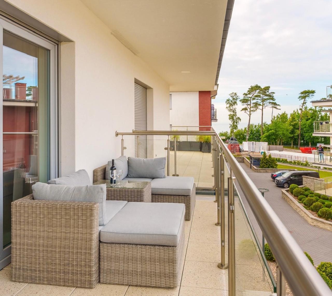Rewal - 4 Person - Premium Baltic Apartment with SPA access