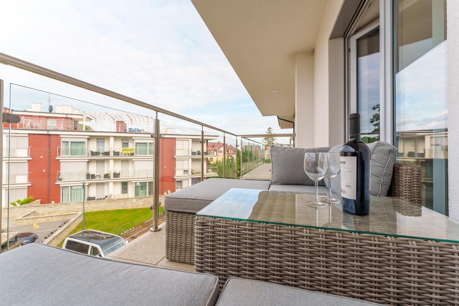 Rewal - 4 Person - Premium Baltic Apartment with SPA access