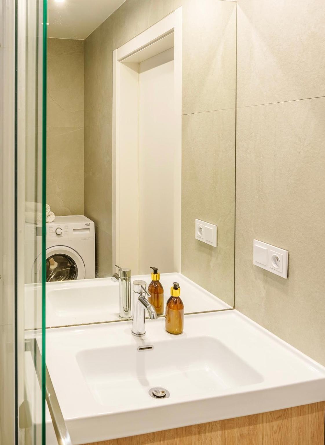 Rewal - 4 Person - Premium Baltic Apartment with SPA access