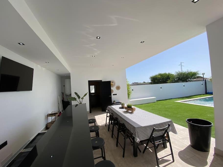 Villa con piscina Camino Doñana