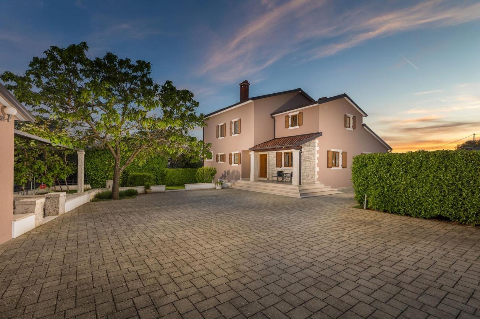 Villa Anastasia by Villsy - with private pool, foosball and pikado