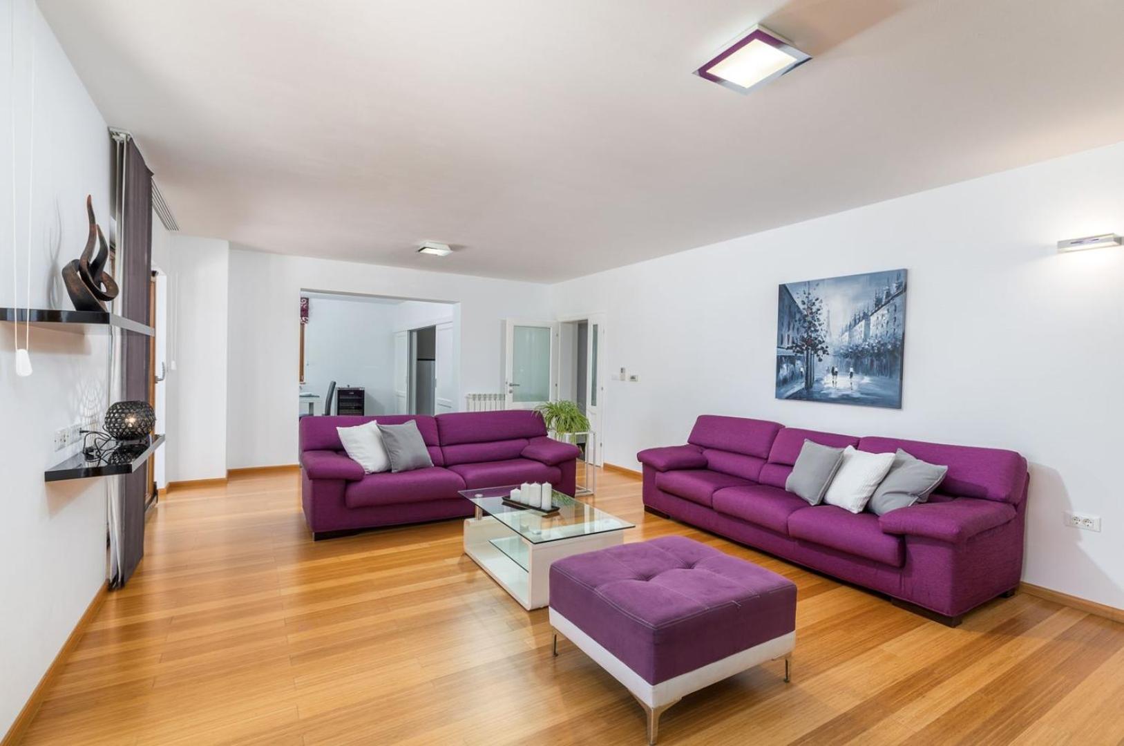 Villa Anastasia by Villsy - with private pool, foosball and pikado