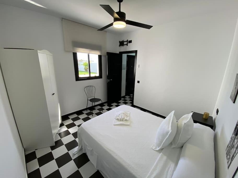 Villa con piscina Camino Doñana