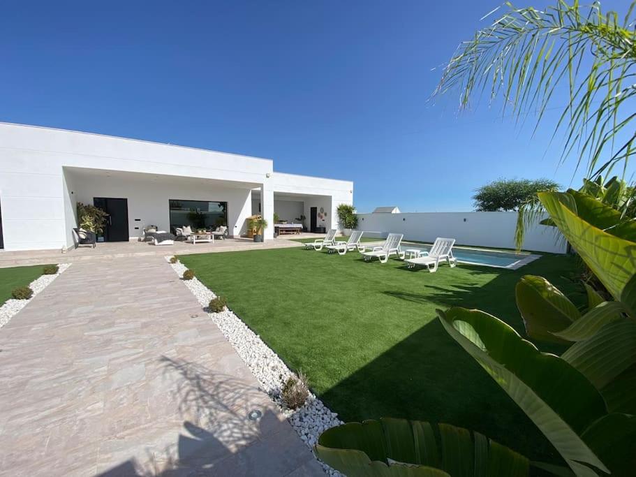Villa con piscina Camino Doñana