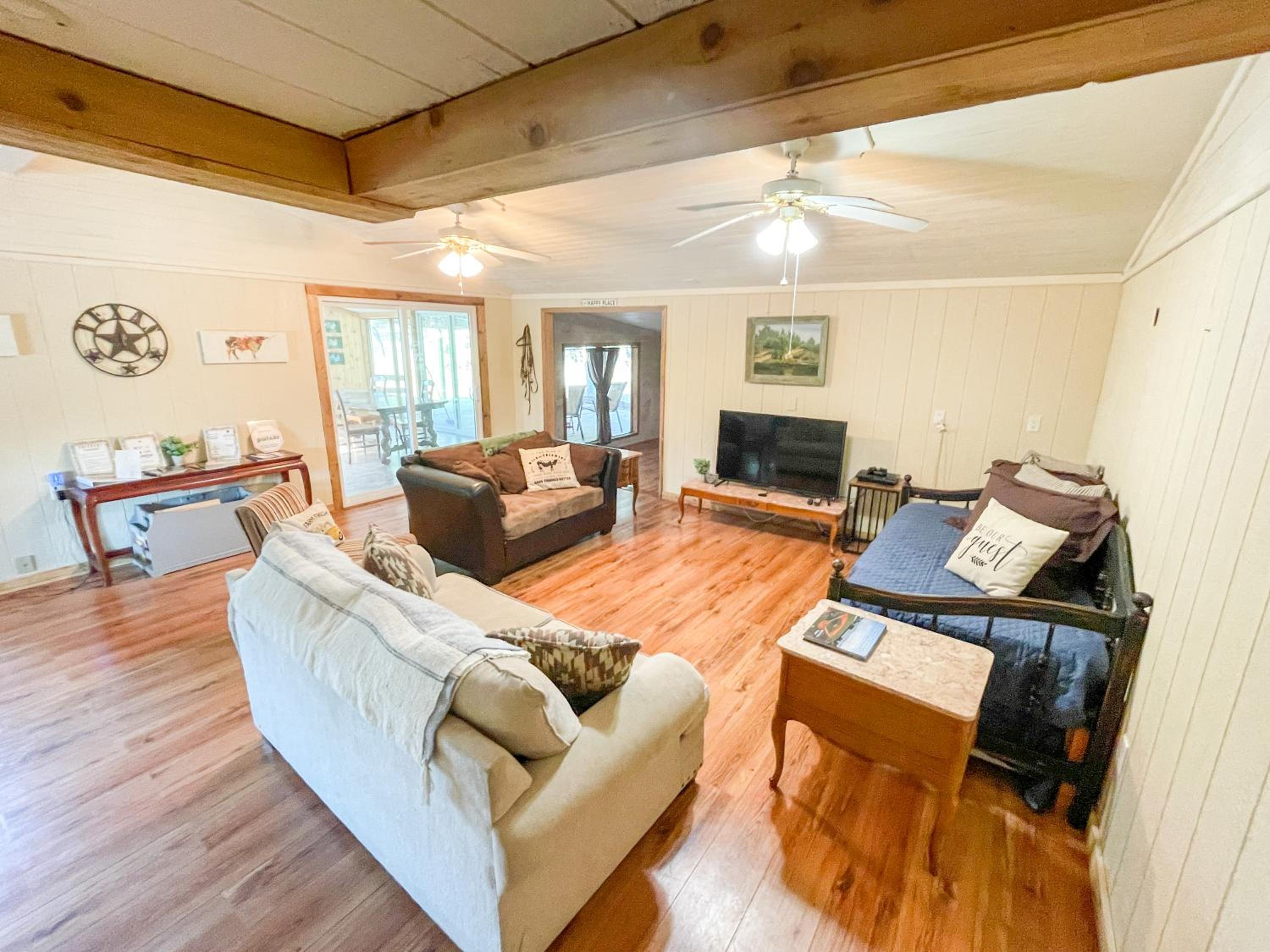 1 Hico Glamping Farm Animals Campfire near Glen Rose by Vacation Your Way view 3