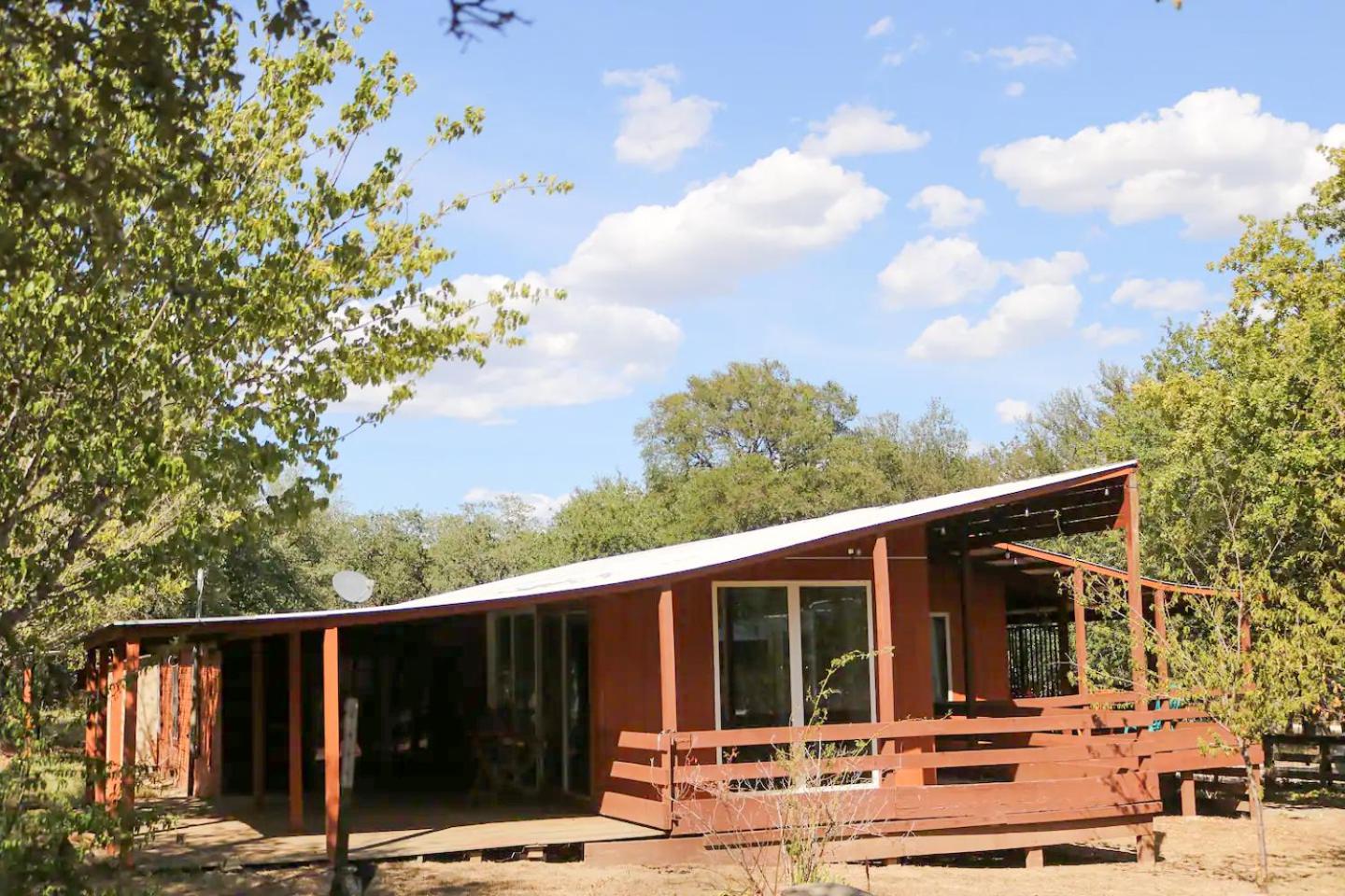 1 Hico Glamping Farm Animals Campfire near Glen Rose by Vacation Your Way view 2