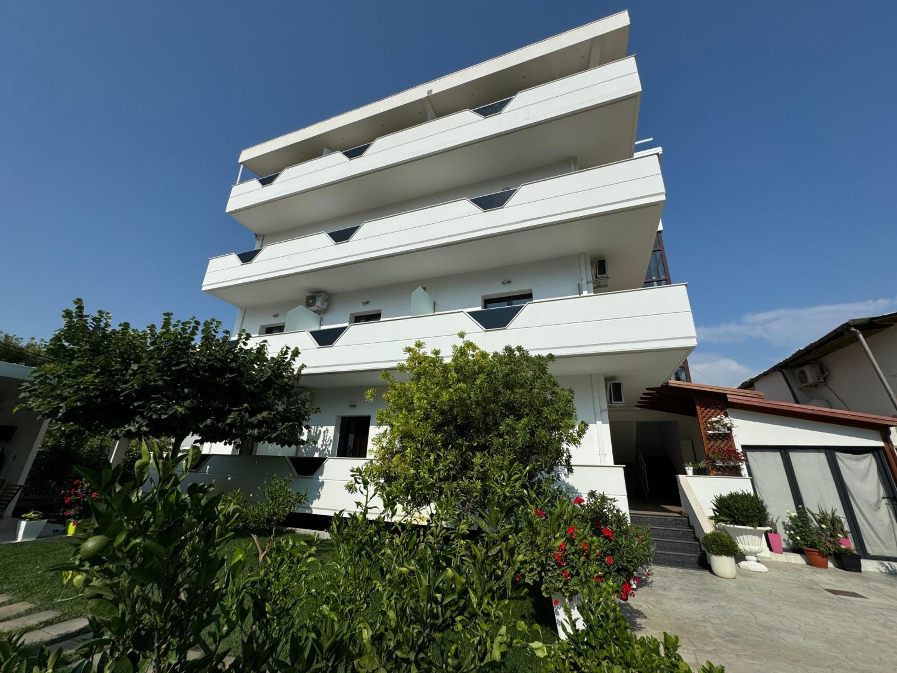 Villa SOLIS