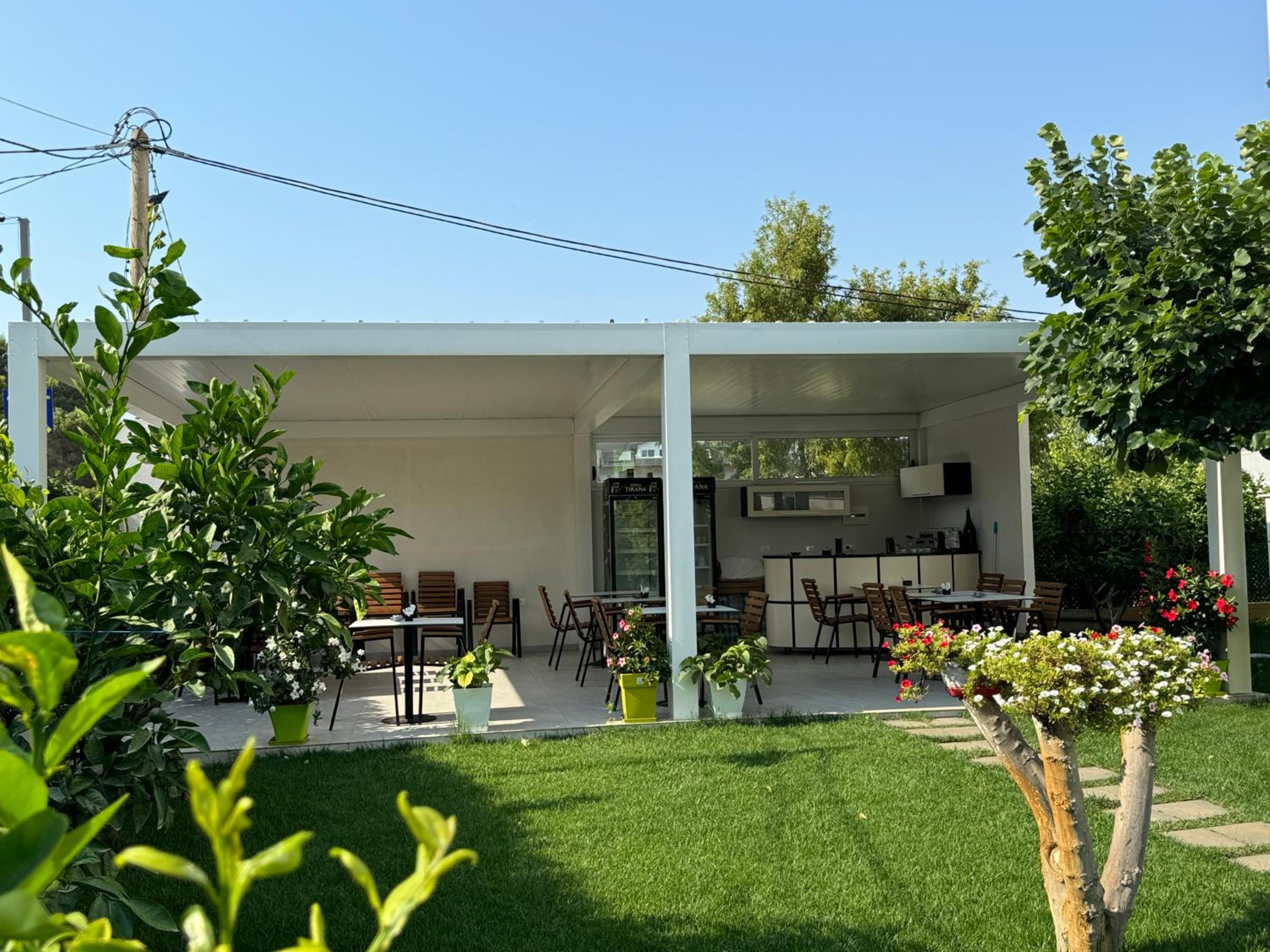 Villa SOLIS