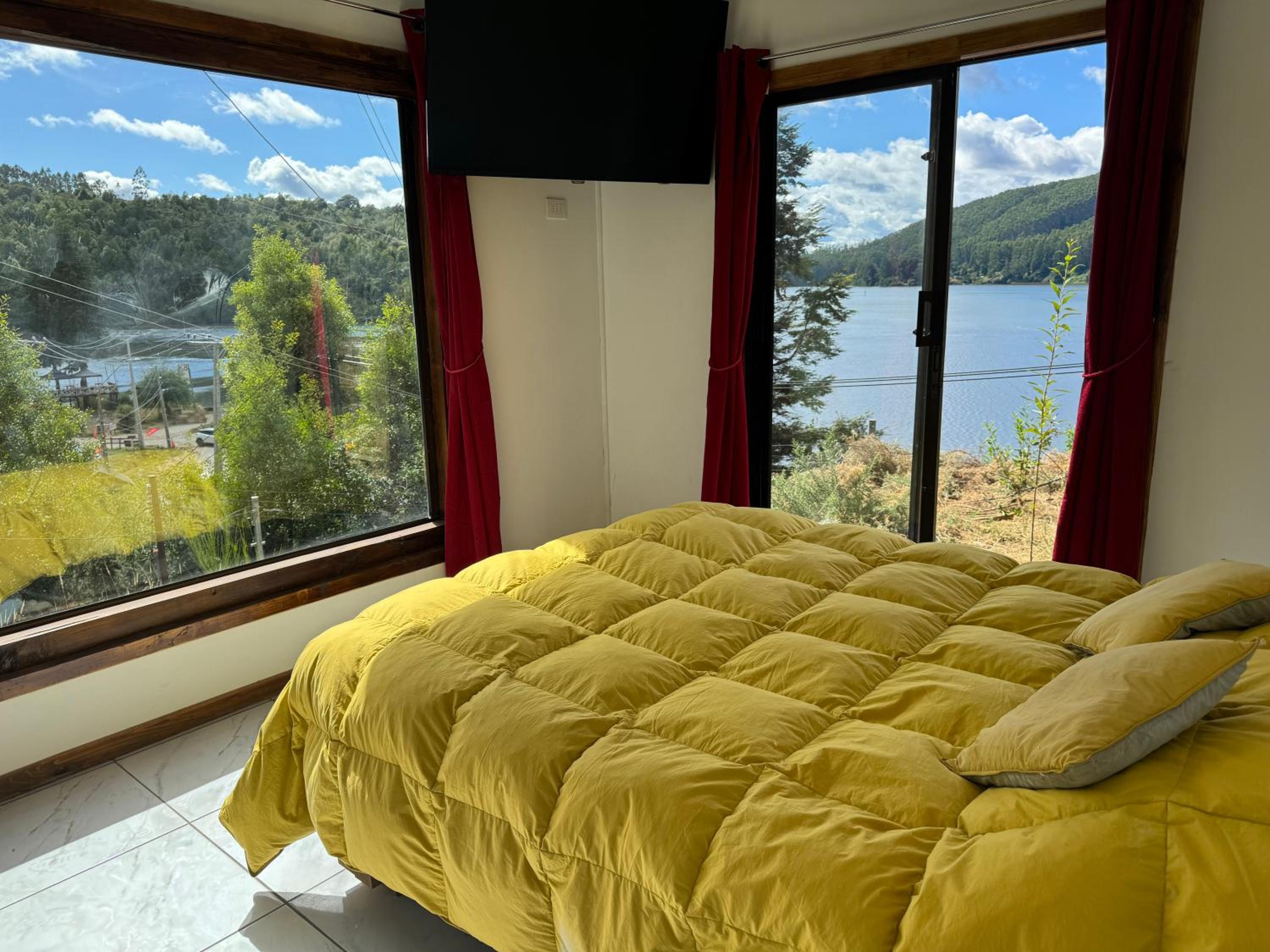 Cabaña nueva con vista al rio N3