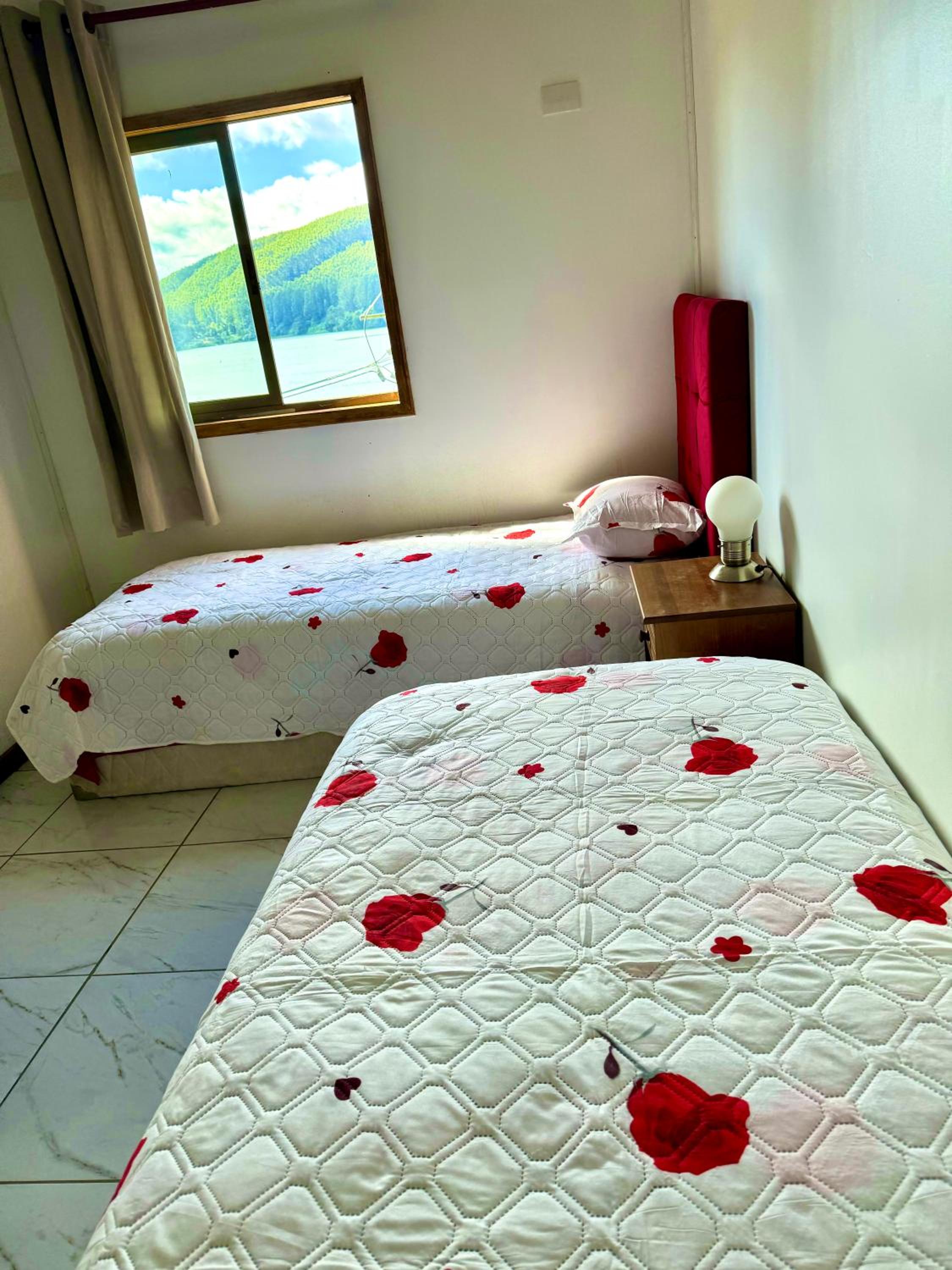 Cabaña nueva con vista al rio N3