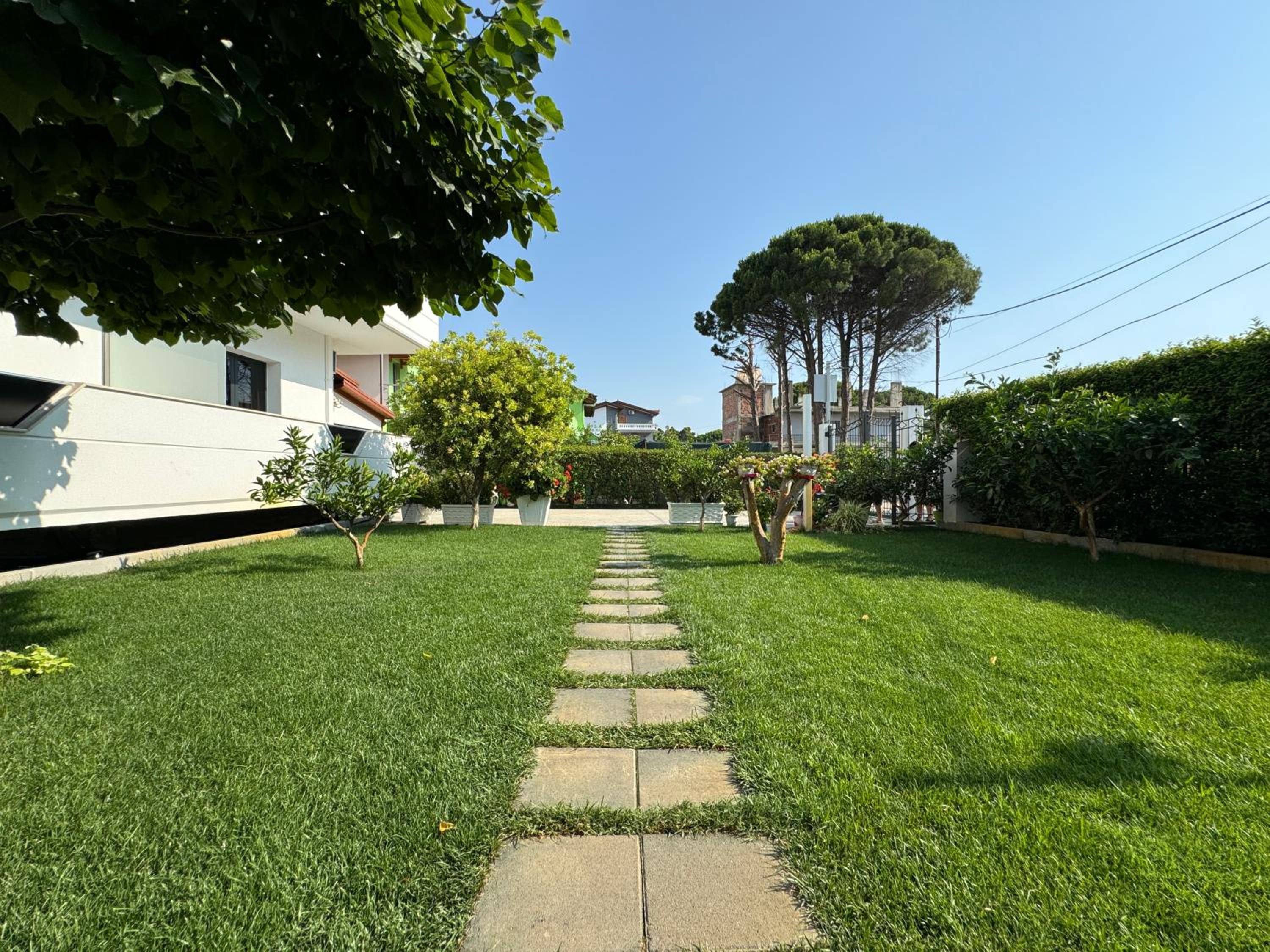 Villa SOLIS