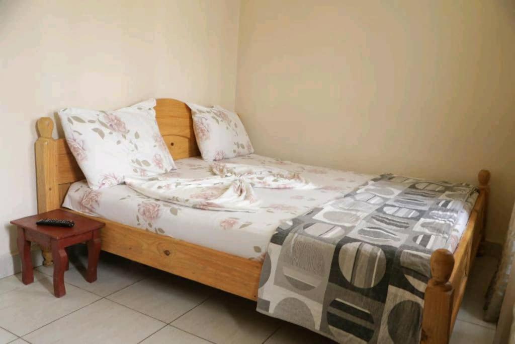 City lock villa view 2
