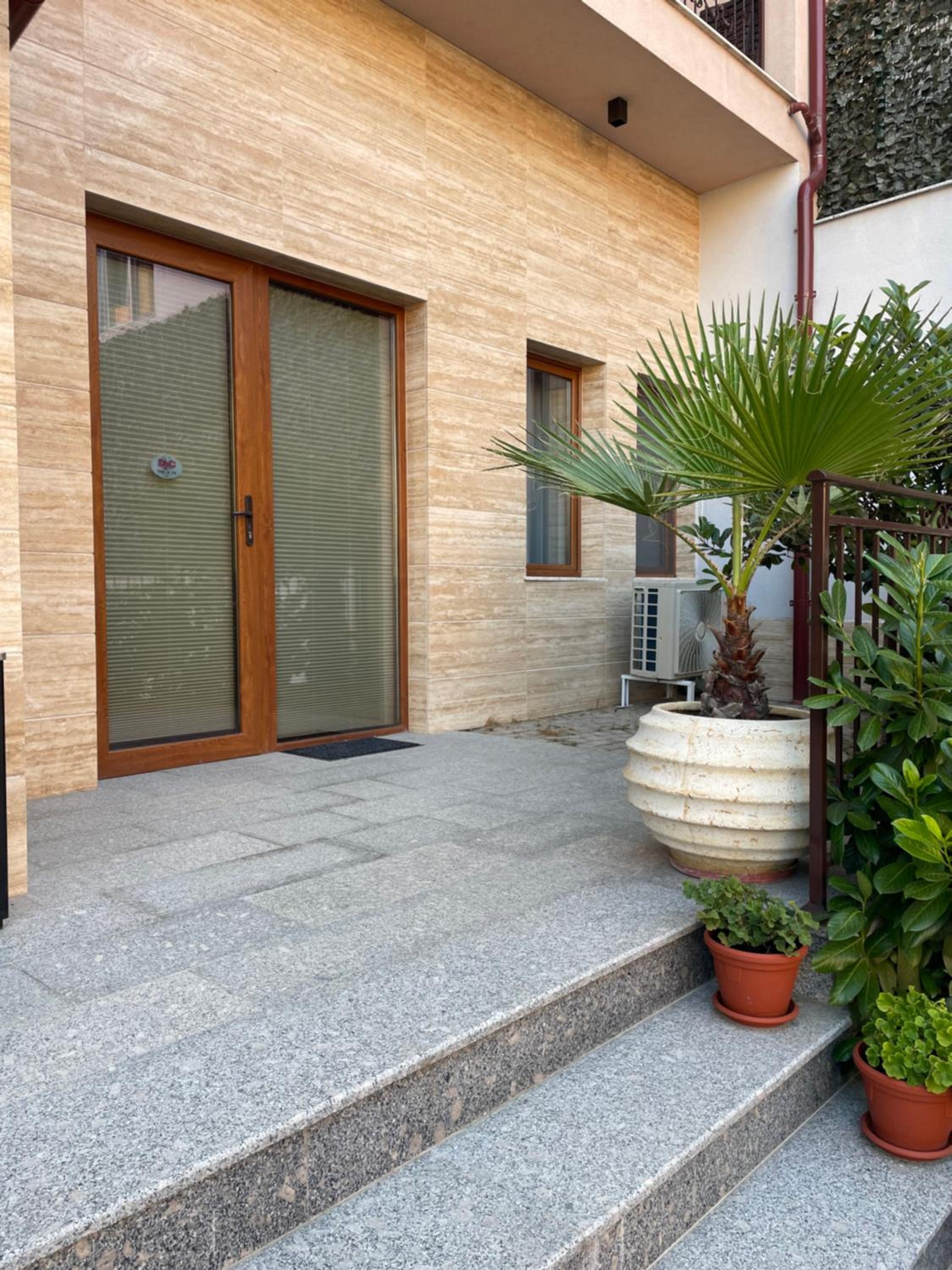 Odrys Apartments