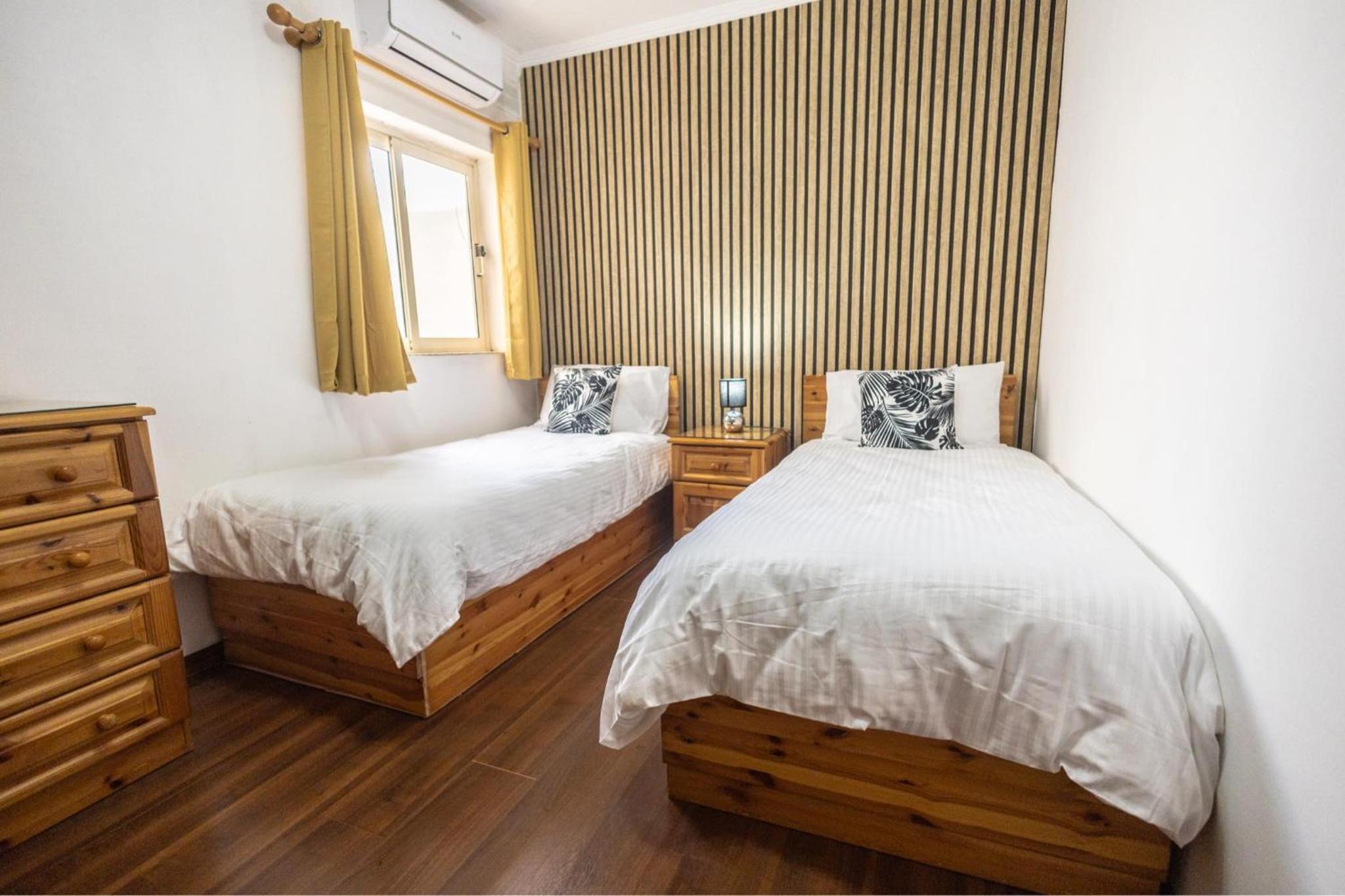 3 bedroom Apartment in the centre of St Julians photo 3