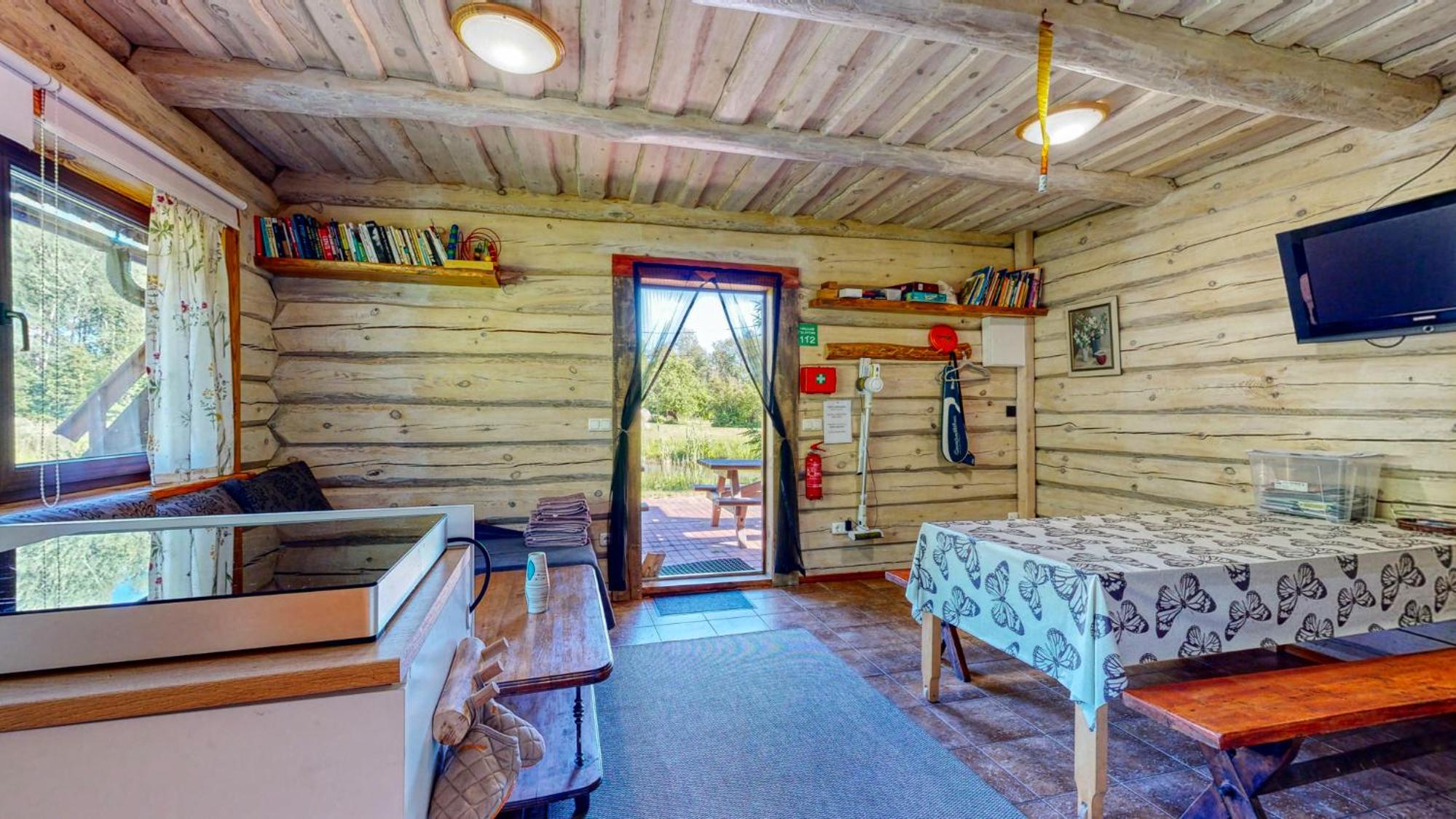 Holidayhouse with sauna and pond Leesoja puhkemaja