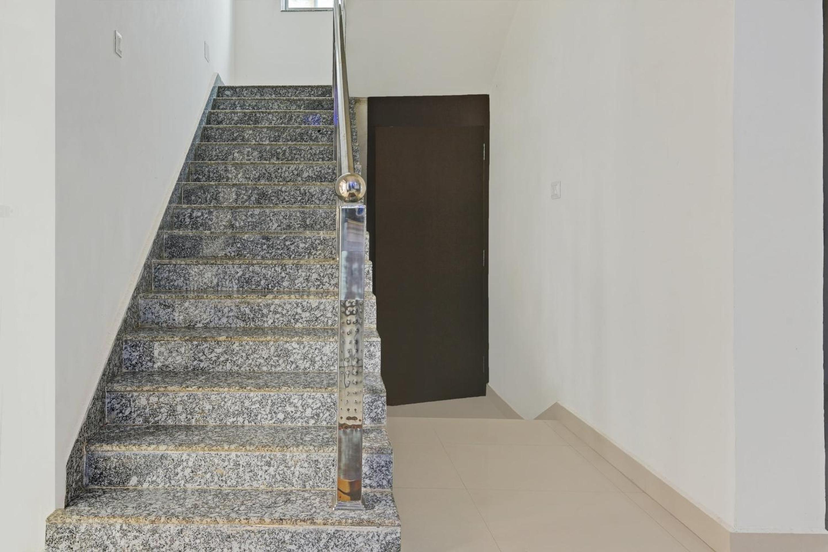 Super Hotel O Aura Hotel Rajdhani Residency view 5