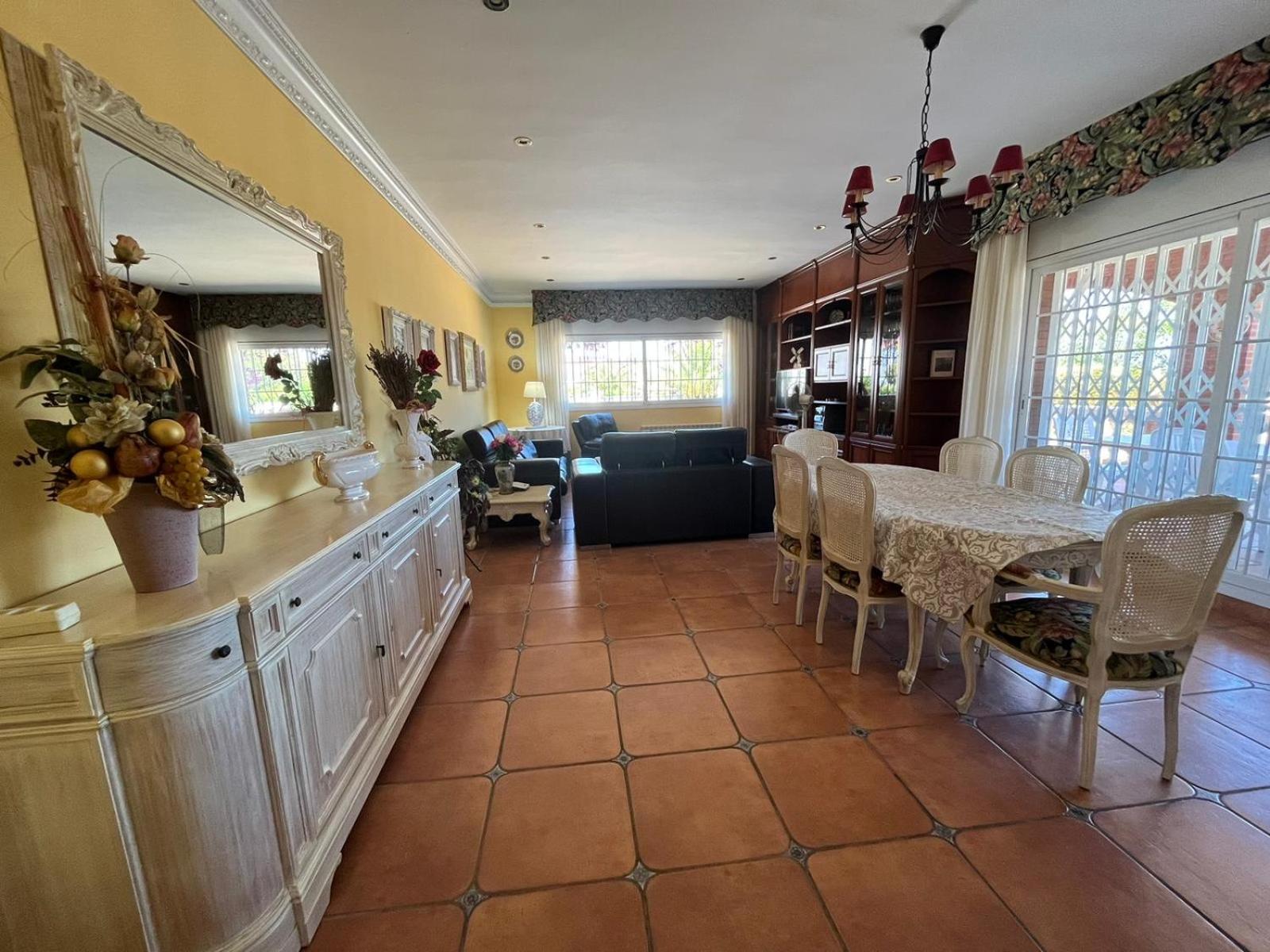 Villa Paradiso