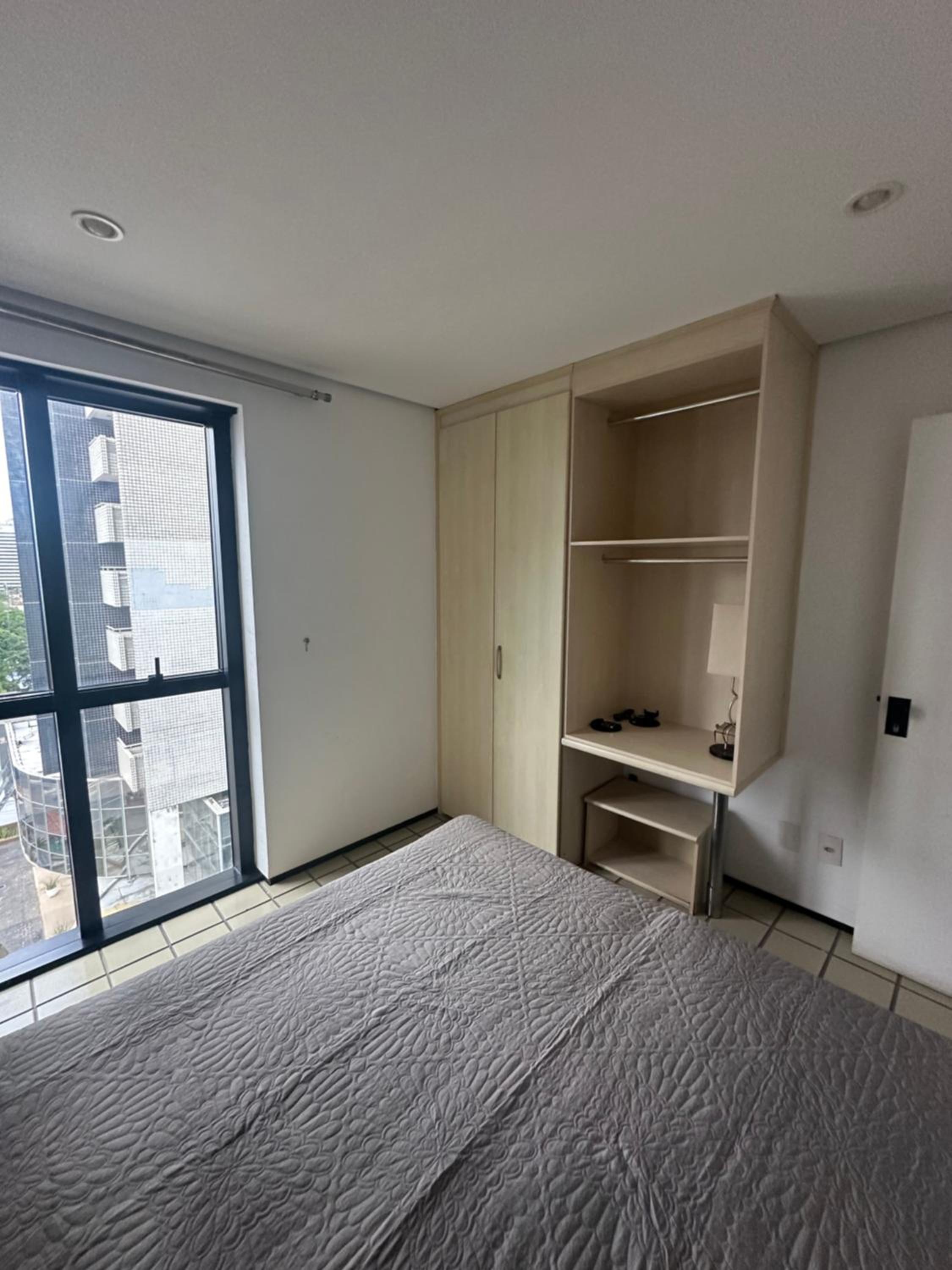 Flat Number One com 02 quartos