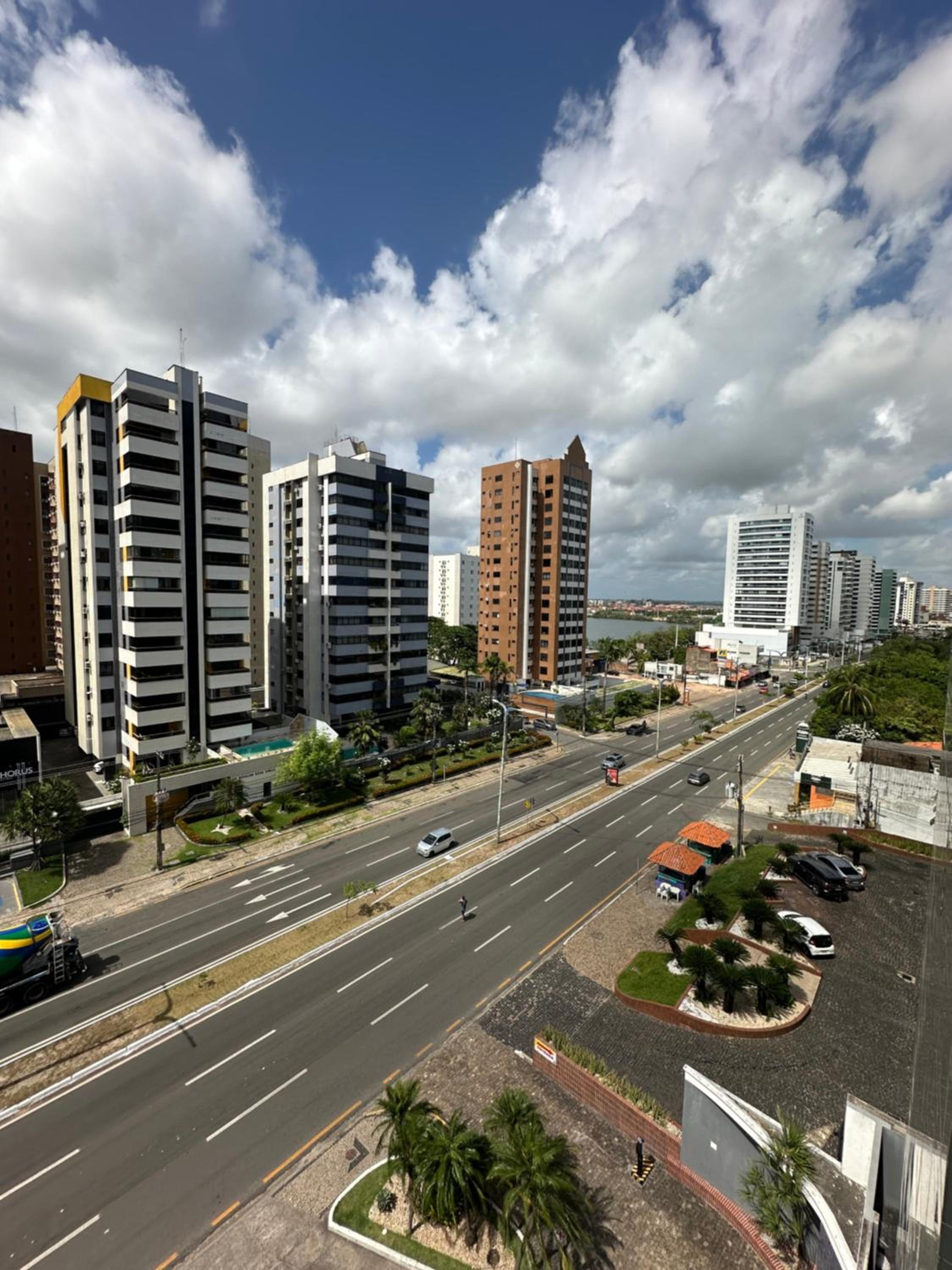Flat Number One com 02 quartos