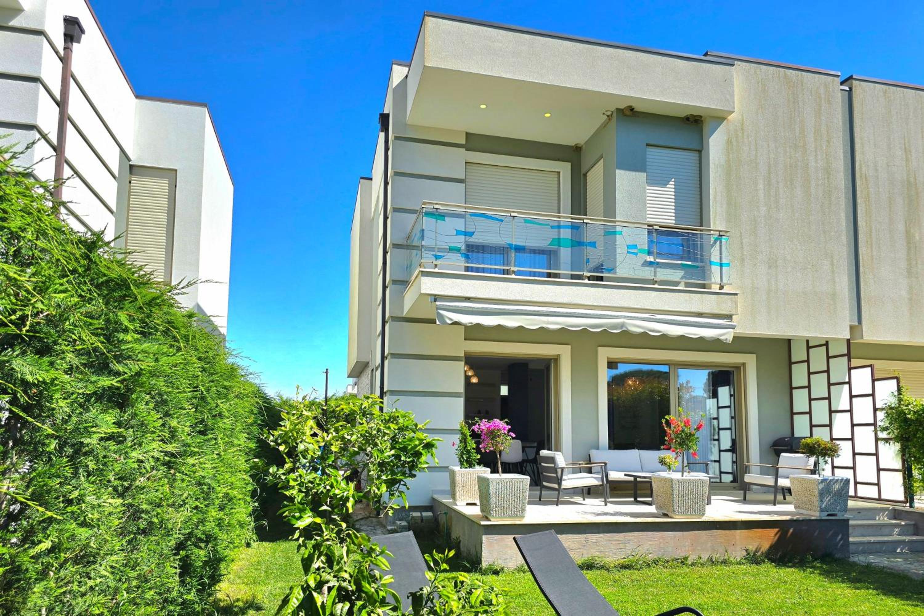 Modern Villas at Perla Resort