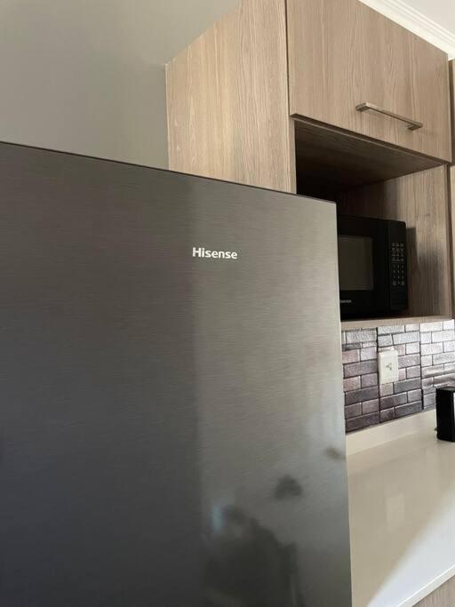 1 Bedroom Sleek, Spotless, Work-from-home Sanctuary view 4